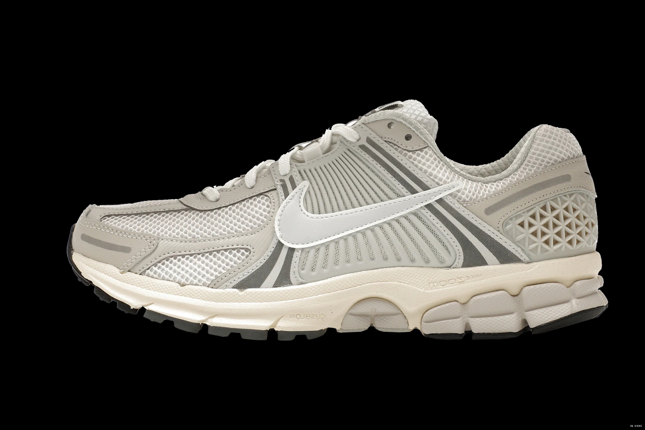 5 Tint Vomero Zoom Nike Platinum 0824